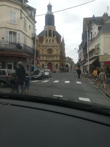 Un Chez Soi Bord De Mer Trouville-sur-Mer Exterior foto